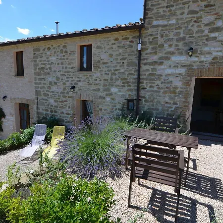 Ferienhaus Quaint Cottage In Pergola With Garden *